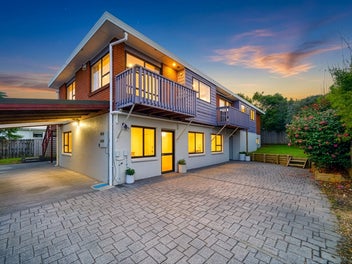 Two in One. Huge Home. Separate Accommodation.