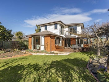 The Perfect Family Haven with Space to Grow