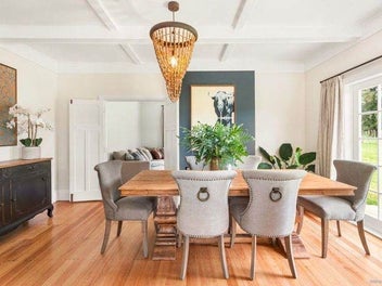 TASTFULLY RENOVATED BUNGALOW