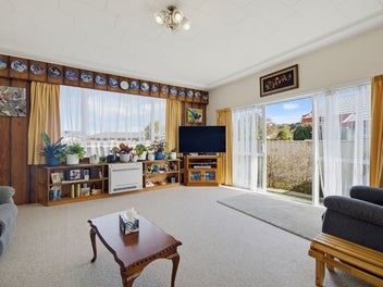 Practical Family Living with Outdoor Ease