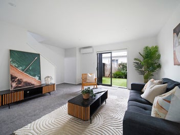 Priced Deadline Sale: N/O $519,000