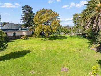 Prime Mixed-Use Development Opportunity – 2,763m²