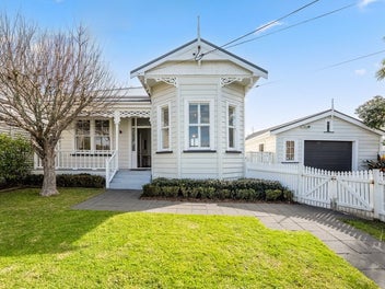 Picture-Perfect in the Heart of the Point