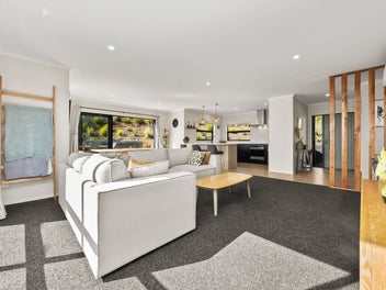 NEAR NEW - RV $890,000
