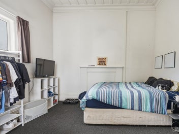 7-bedroom student investment with solid returns
