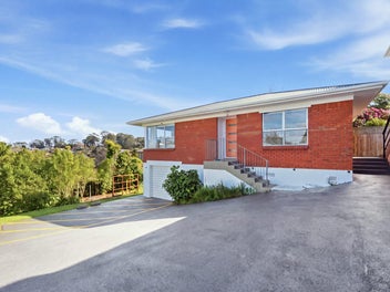 Renovated, Private & Perfectly Positioned