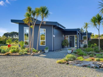 Beach Lifestyle - Sustainable & Seriously Special