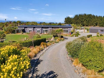 Beach Lifestyle - Sustainable & Seriously Special