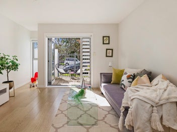 Entry Level into Kingsland