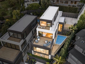 Where luxury meets the horizon