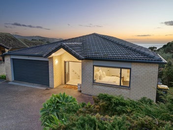 Seaviews and Priced below CV!