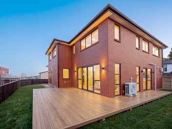 Brick Family Living | Peaceful & Private