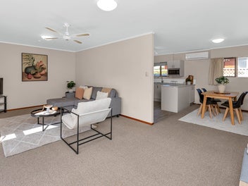 Quiet, City Central, Modern Living!
