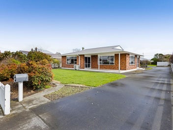 Right in the heart of Hawera