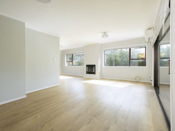 3 Bed 2 Bath Renovated Relocatable Home!