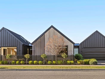 121 Claridges Road