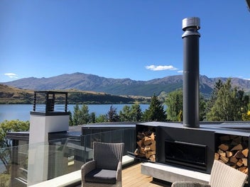 Image 1 of 20
