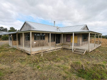 4 Bedroom Renovator - Packed with Potential