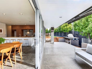 Mid-Century Mood | Solid Masonry Construction