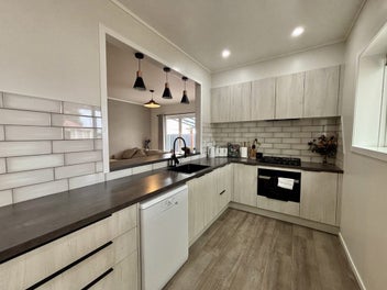 Image 1 of 14