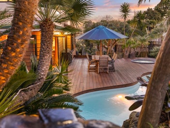 Lush Tropical Haven on Freehold Corner Site