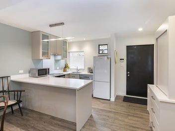 Merivale Style, Zoning To Impress
