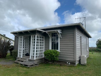 Image 1 of 5