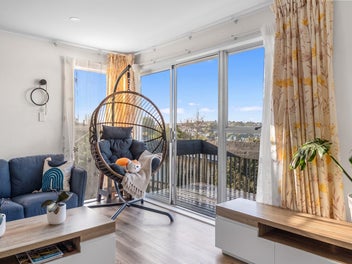 Solid Low-Maintenance Living in Quiet Cul-de-Sac