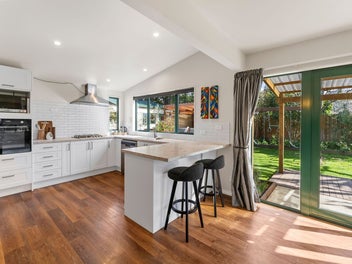 Modern cottage style home with 5th bedroom option