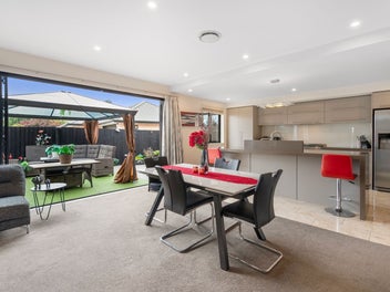 The Ultimate Garage & Home Combination