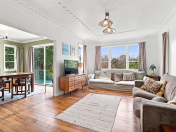 A Leafy Retreat with Options, Space & Potential