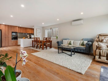 Ultimate Family Living in Te Atatu South