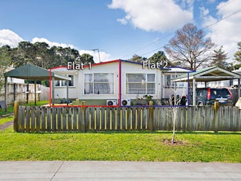 Dual income on a freehold 675m2 section