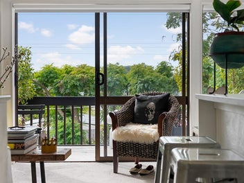 Sunny Private Townhouse