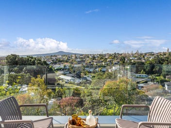 Experience life – lots of liveability!
