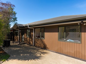 A Hot Property With a Short Deadline!