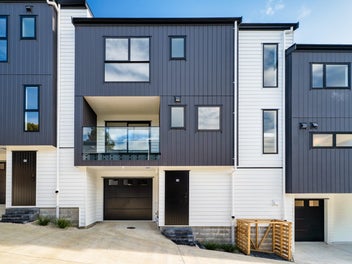 Brand-New, Freehold & Ready to Move In