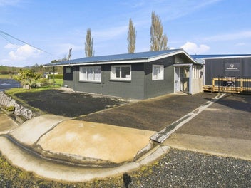 Image 1 of 18