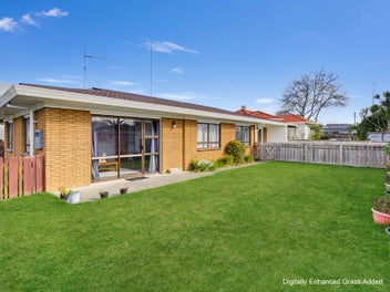 Space & Location in Sought-After Hamilton East