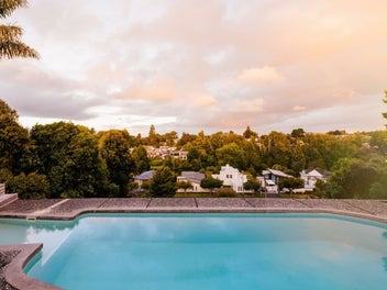 Sun-Drenched Luxury