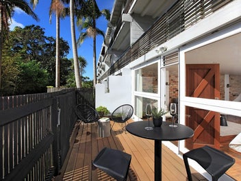 Renovated & Ready!