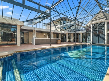 A 950m2 Residence of Extraordinary Scale & Style