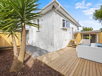 Must be Sold - Ready to move in NOW!