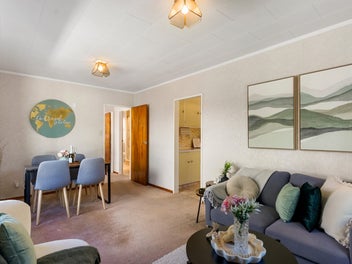 Easy-Care Living in the Heart of Johnsonville