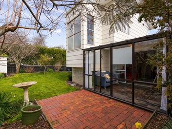 SPACIOUS, SUNNY & FULL OF POTENTIAL