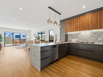 DEVELOPER CASHING OUT - MUST SELL!