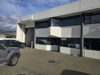 Image 1 of 8