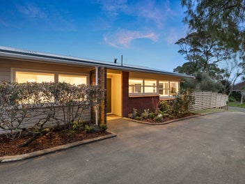 Mid-Century Charm. Single-Level Home