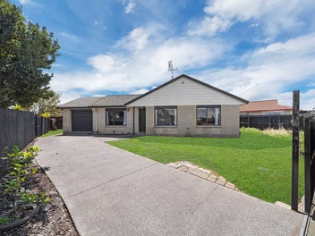 RENOVATED AND READY TO MOVE...