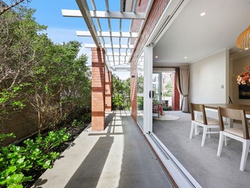 Free Standing + Double Garage!